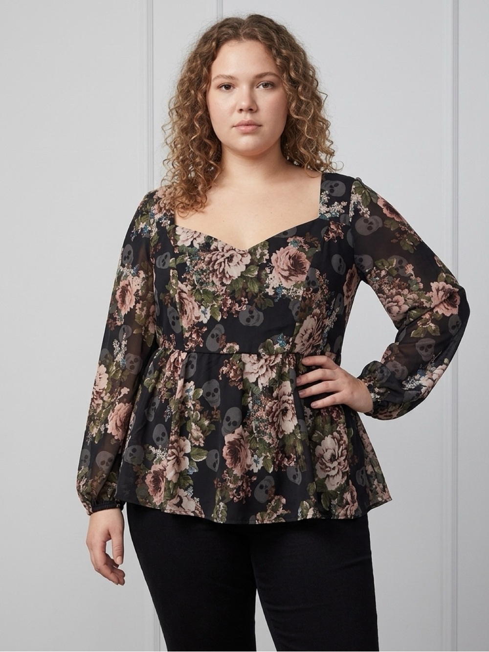 torrid Black Floral & Skull Sweetheart Peplum Top